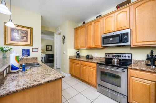 Epic Universe Lake View Condo, Vista Cay - 1005 photo 55