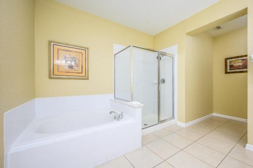 Epic Universe Lake View Condo, Vista Cay - 1005 photo 62