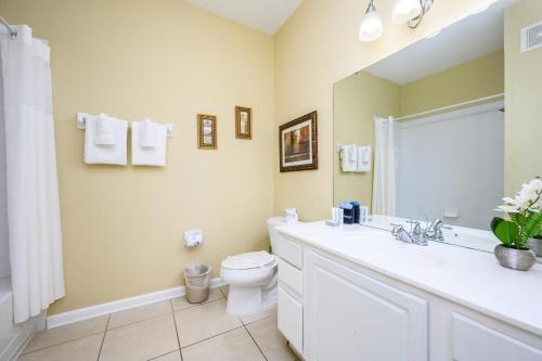 Epic Universe Lake View Condo, Vista Cay - 1005 photo 66