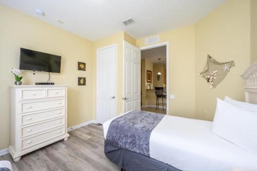 Epic Universe Lake View Condo, Vista Cay - 1005 photo 69