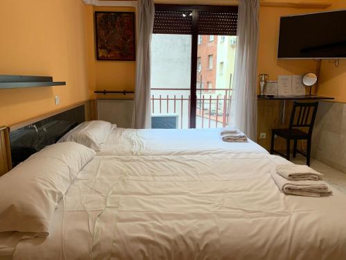 Apartamentos y Estudios Torr en Madrid - Chamartín con Wifi Gratis