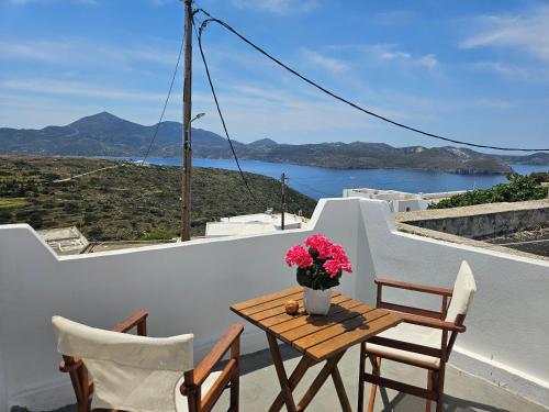 Trypiti Sea View Apartment