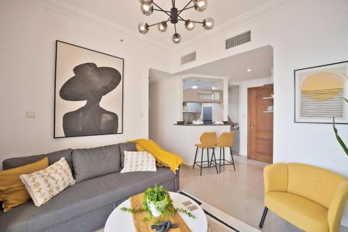 Cozy 1BR In The Heart of The Marina