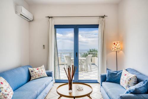 Popy's Beach House B1