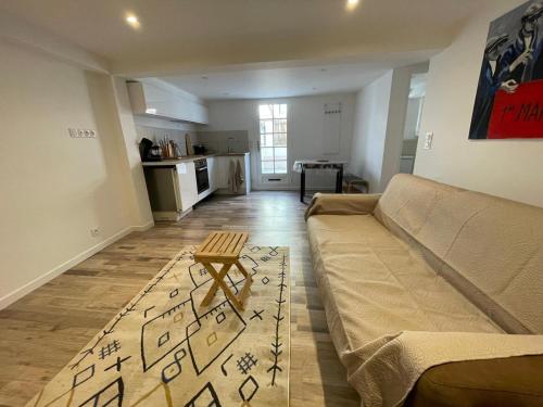 charmant appartement neuf en plein centre du village de collobrières