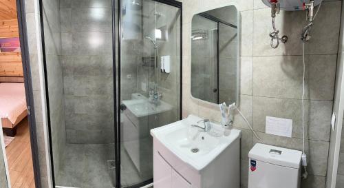 Koupelna v ubytování Guest house SHAM