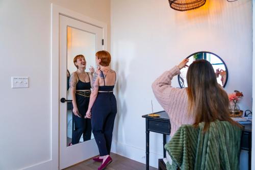 Επισκέπτες που μένουν στο Designer Penthouse with Rooftop Deck Near Downtown and Lookout Mtn