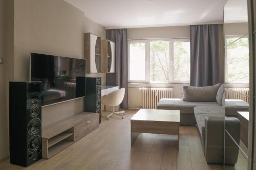 Iztok House Apartment