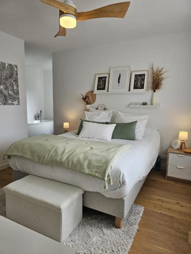 Photo de la galerie de l'établissement Le diamant de la presqu'île de Giens piscine, à Hyères