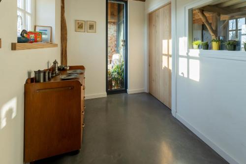 Kuchyň nebo kuchyňský kout v ubytování B&B Boerderij La Trappe Deurne