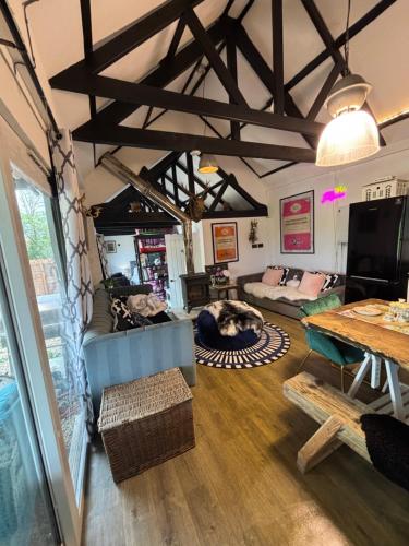 Gallery image of UNIQUE BARN FARM STAY RIVER View fireplace pet friendly firepit bbq in Hertford