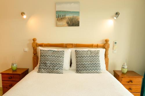 Spacious Villa with AC, pool and garden by Algarve Dream Holidays