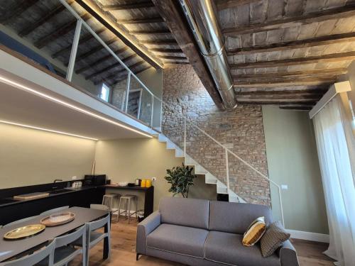 Ruang duduk di Il Parione Luxury Apartment with view, Florence