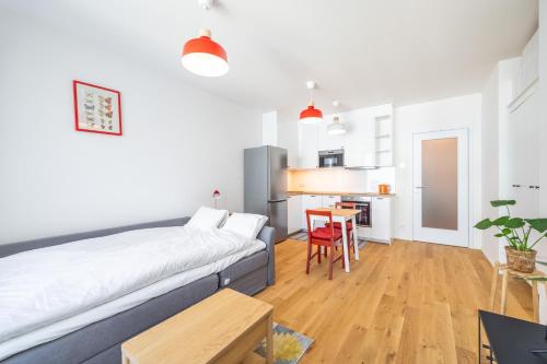 Peaceful and cosy newly built studio with parking