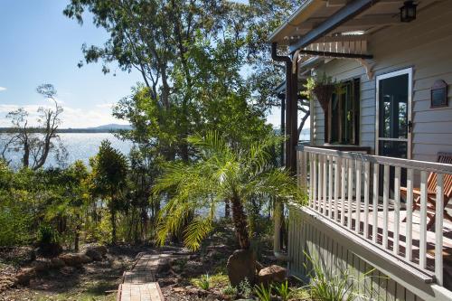 Gallery image of Eumarella Shores Noosa Lake Retreat in Noosaville