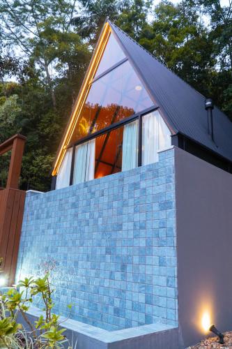Bangunan di mana terletaknya chalet