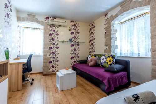 Apartment Center with jacuzzi