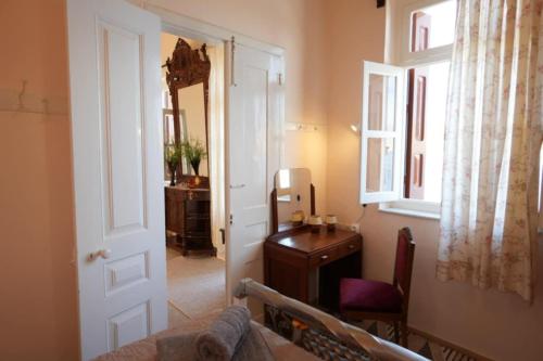 Gallery image of Fotinis Place by the Sea in Symi