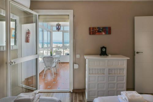 Fantastic seaviews & pool, close to beach photo 21