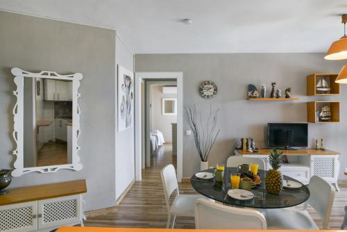 Fantastic seaviews & pool, close to beach photo 19