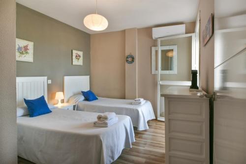 Fantastic seaviews & pool, close to beach photo 6