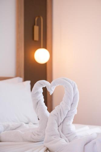 ポトスにあるOlivento Beach Front Suitesのギャラリーの写真