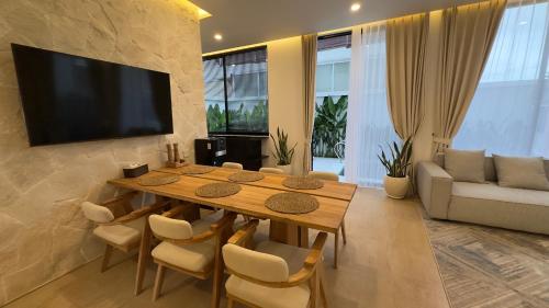 Dreamland View Villa #2 3Bdr with Poolにあるテレビまたはエンターテインメントセンター
