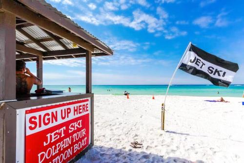Twenty First Gulf Front 3BR 3BA Sleeps 8 Panama City Beach photo 36