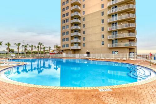 Twenty First Gulf Front 3BR 3BA Sleeps 8 Panama City Beach photo 13