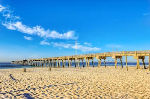 Twenty First Gulf Front 3BR 3BA Sleeps 8 Panama City Beach photo 8