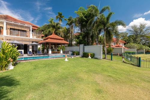 Πισίνα στο ή κοντά στο Golden Cotton Villa 3BR Lagoon View by GRF