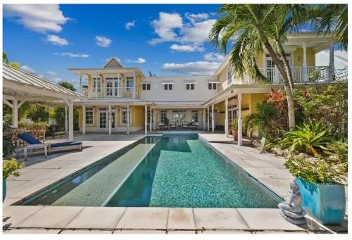 Fruit Bowl Villa