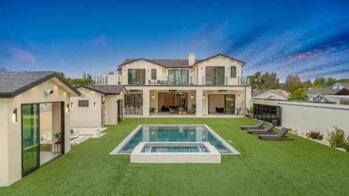 Πισίνα στο ή κοντά στο Villa Califa
