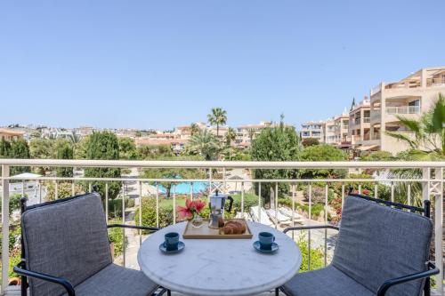 Regina "Symphony in Blue"