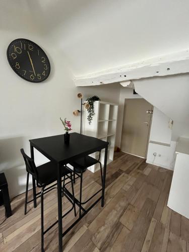 Studio cosy tout confort proche Cathédrale dans rue calme