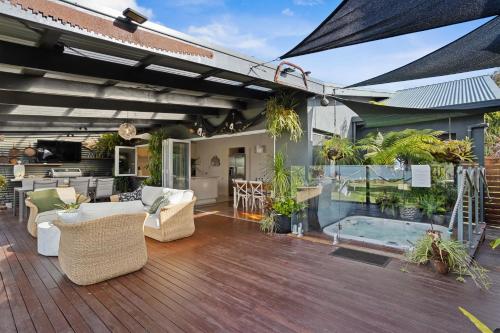BerriedaleにあるPelican Place - absolute waterfront overlooking MoNAのギャラリーの写真