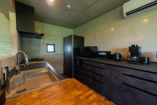 ISOLA BLU Miyakojima -Complimentary 8-Seater Minivan for Your Stay-