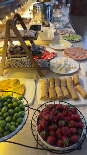 Makanan di atau berdekatan hotel