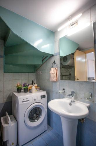 Unique Apartment