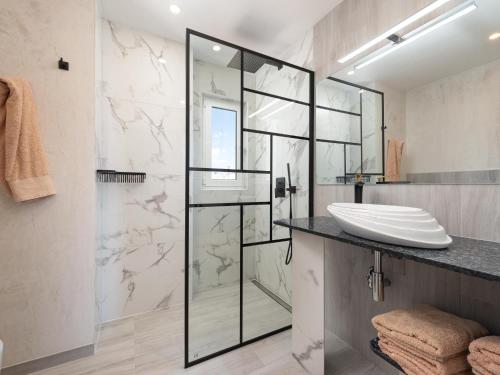 Ένα μπάνιο στο Vistas al Mar, cerca de la playa en Harmony