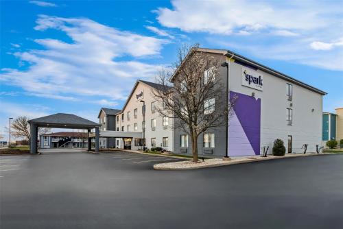 a rendering of a hotel with a parking lot at Spark By Hilton Merrillville in Merrillville