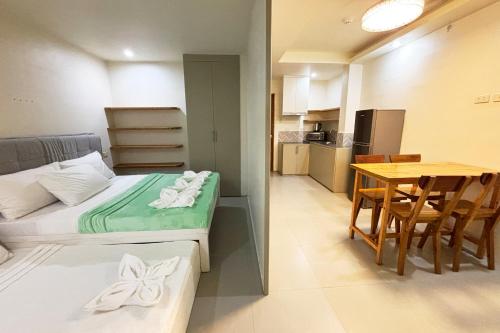 Η κουζίνα ή μικρή κουζίνα στο Accessline Inn Boracay powered by Cocotel