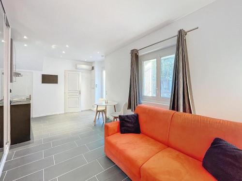 Studio - air conditioning - Juan-les-Pins city center
