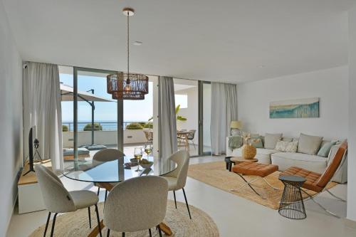 Posedenie v ubytovaní Altea Bayview Apartment by NRAS