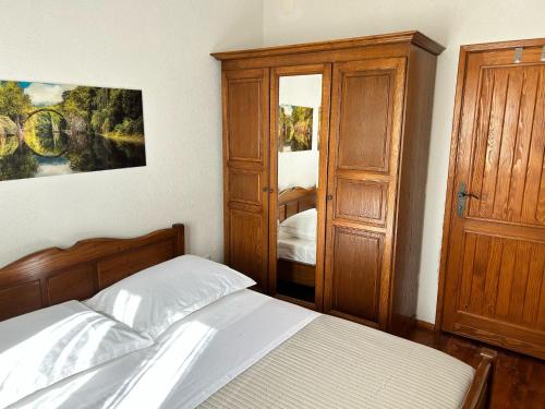Postel nebo postele na pokoji v ubytování AnteAna Vrlika Split