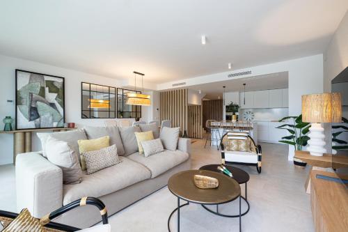 Luxury House Chaparral Golf E12 by AORA STAY