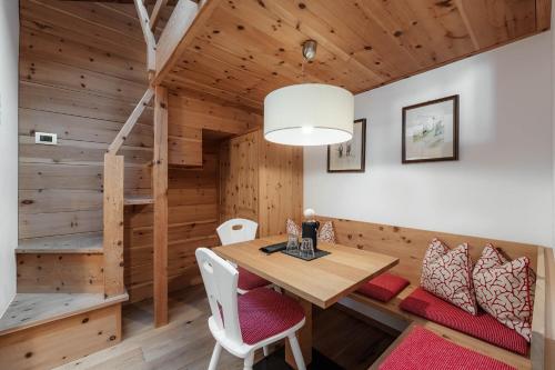 Posezení v ubytování Chalet Elisabeth dolomites alpin & charme