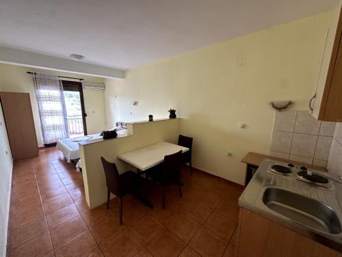 Fotografie z fotogalerie ubytování Guesthouse Apartments v destinaci Donji Štoj