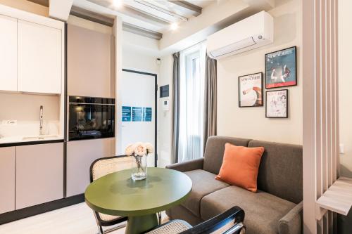 Easylife - Elite apartments in Porta Venezia