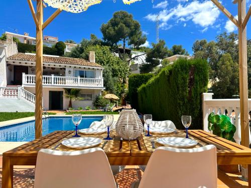 GARDEN HOUSE Malaga City